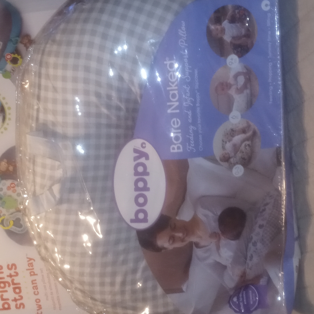 Boppy pillow